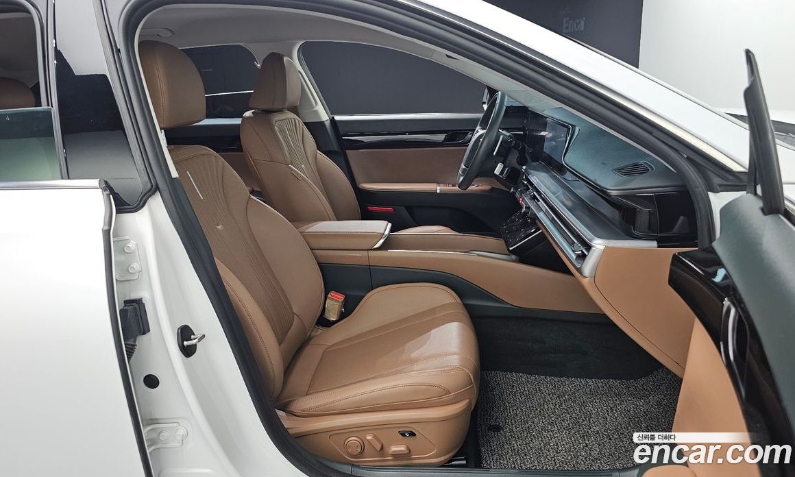 Hyundai Grandeur (GN7) фото 26