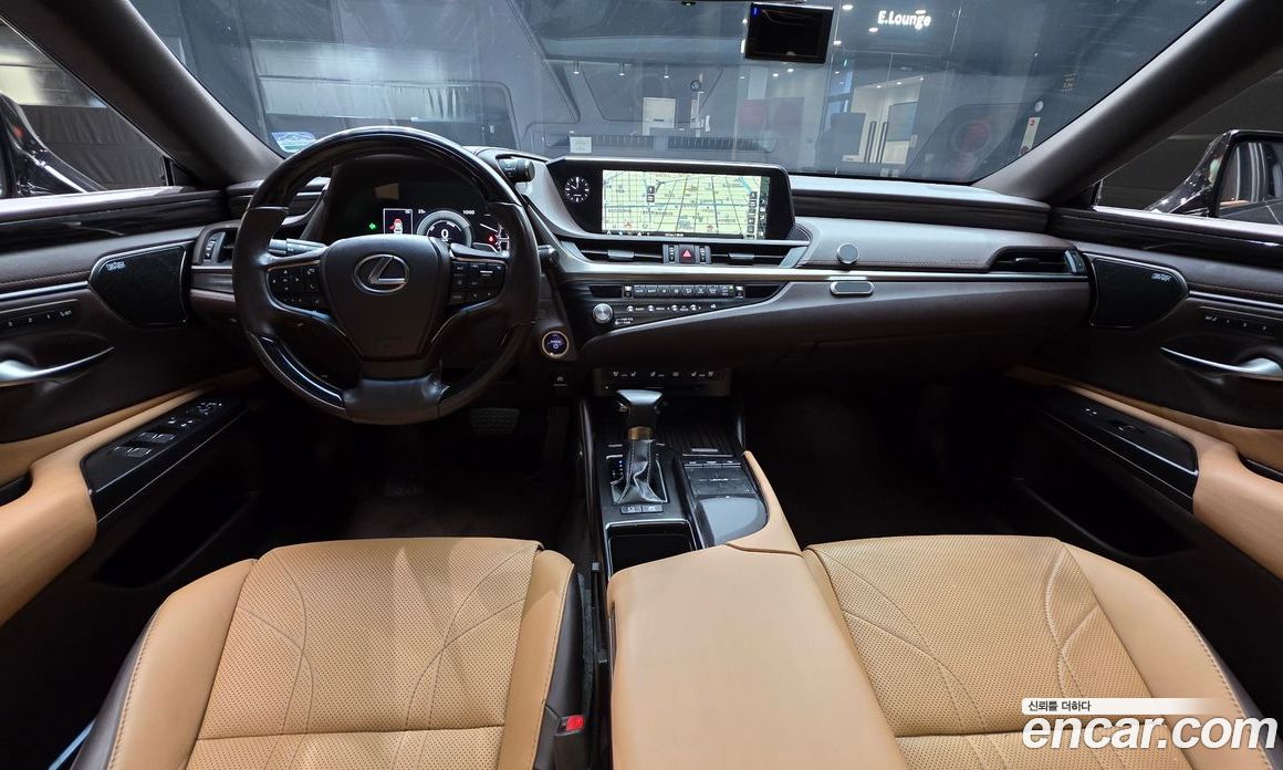 Lexus ES300h 7th Gen фото 7