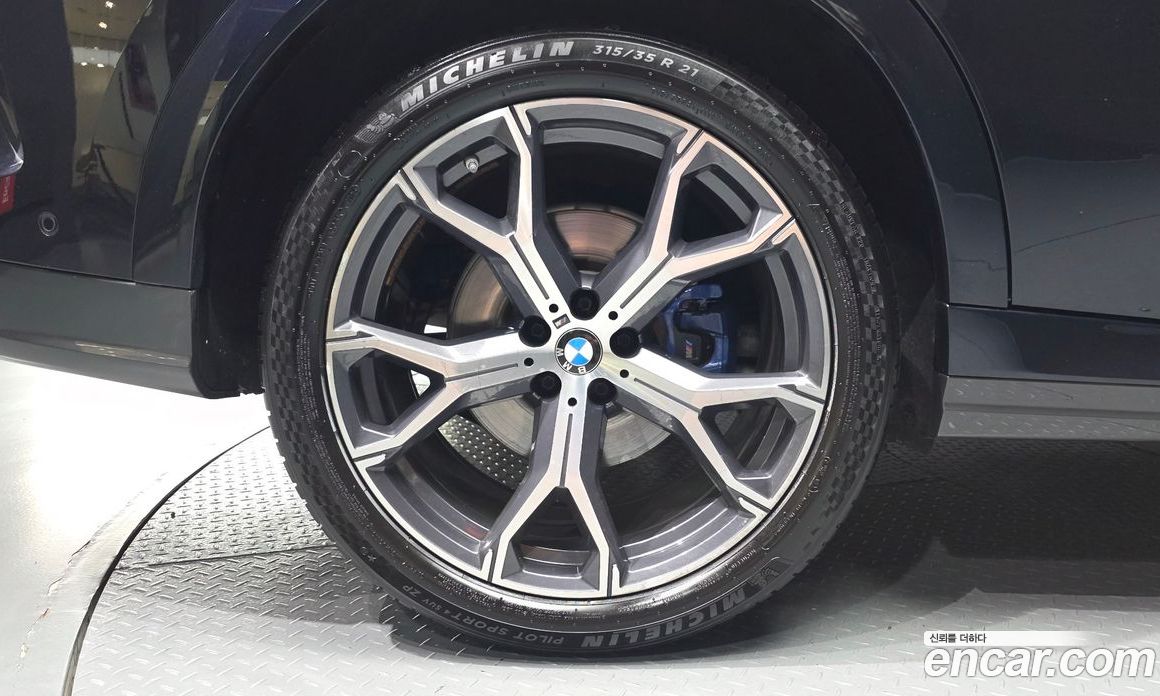 BMW X6 (G06) фото 5
