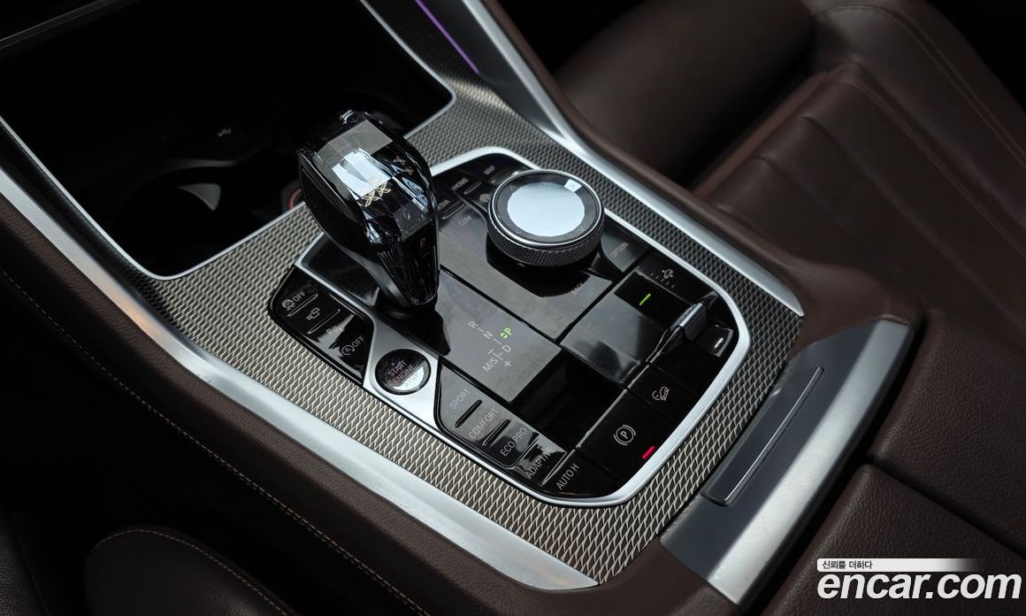 BMW X6 (G06) фото 9