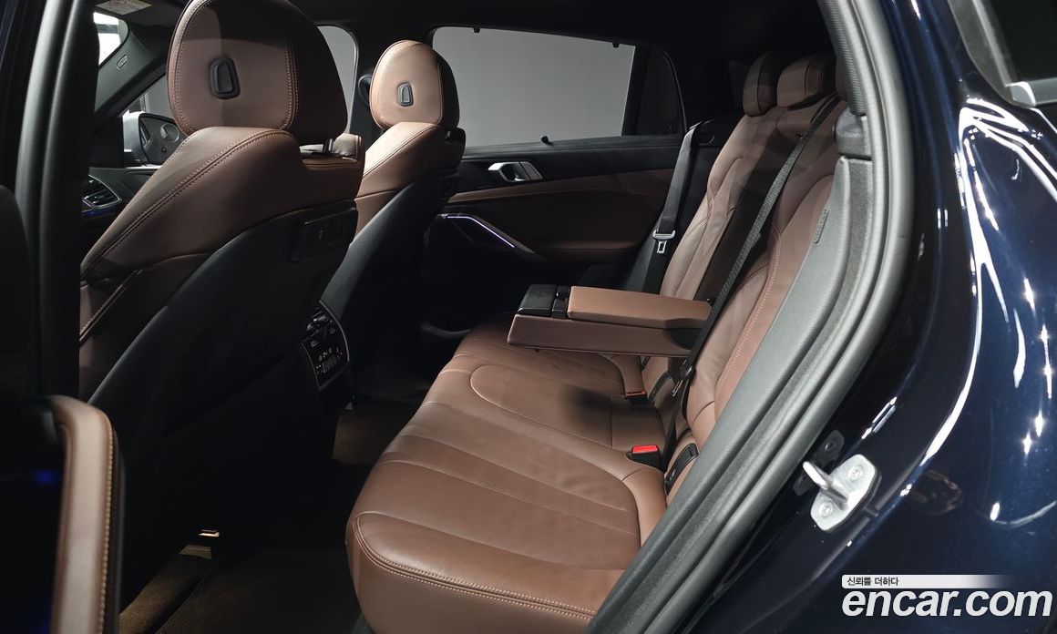 BMW X6 (G06) фото 12