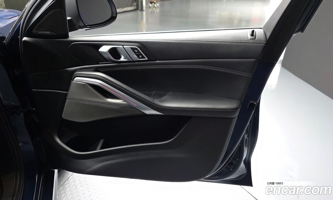 BMW X6 (G06) фото 24