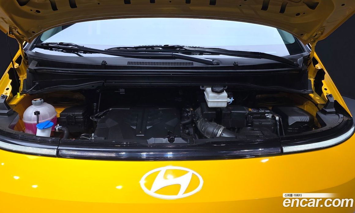 Hyundai Staria фото 6