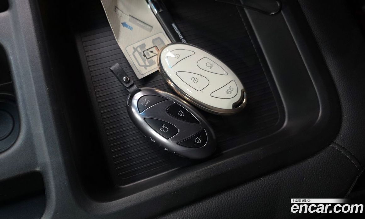 Hyundai Staria фото 30