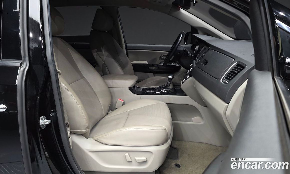 Kia Carnival 3rd Gen Restyling фото 11