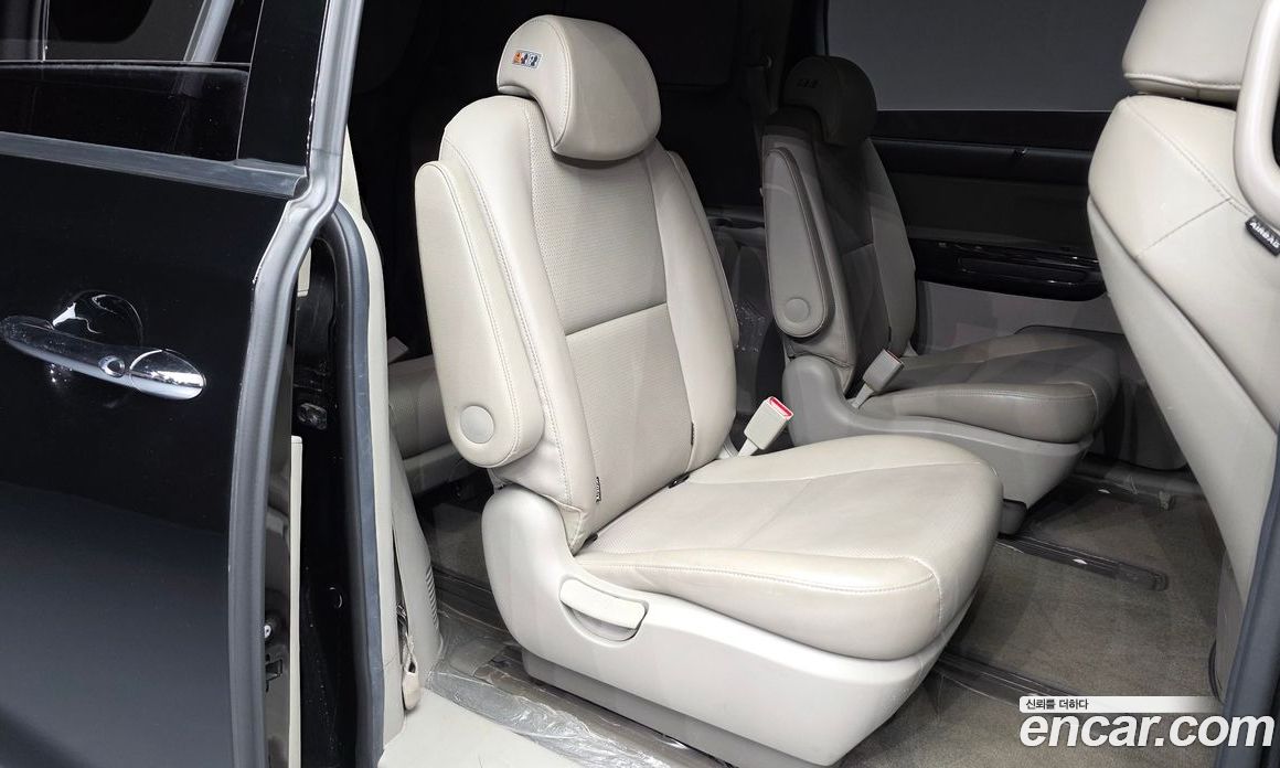 Kia Carnival 3rd Gen Restyling фото 12