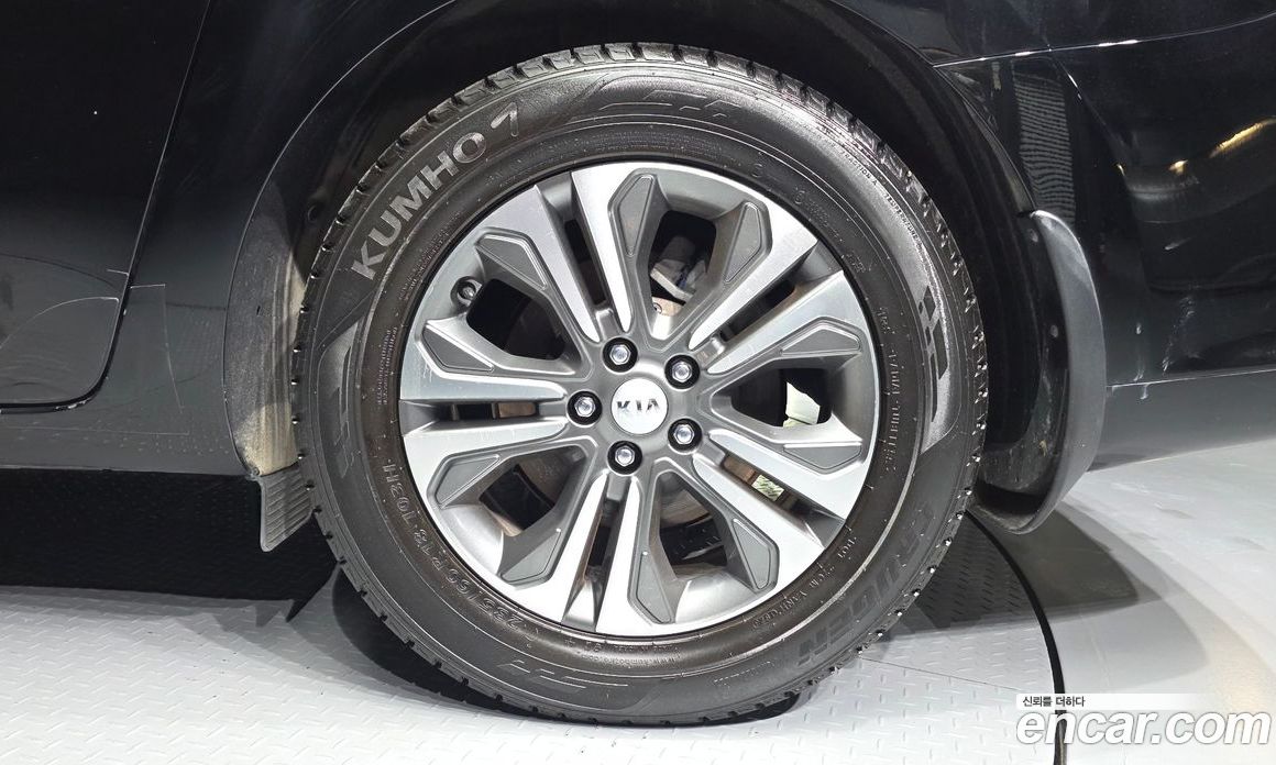 Kia Carnival 3rd Gen Restyling фото 21