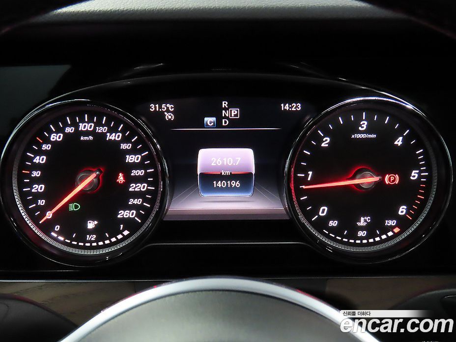 Mercedes-Benz E-Class W213 фото 8