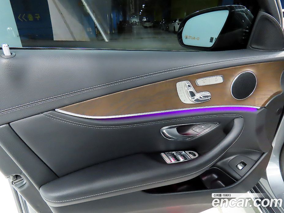 Mercedes-Benz E-Class W213 фото 12