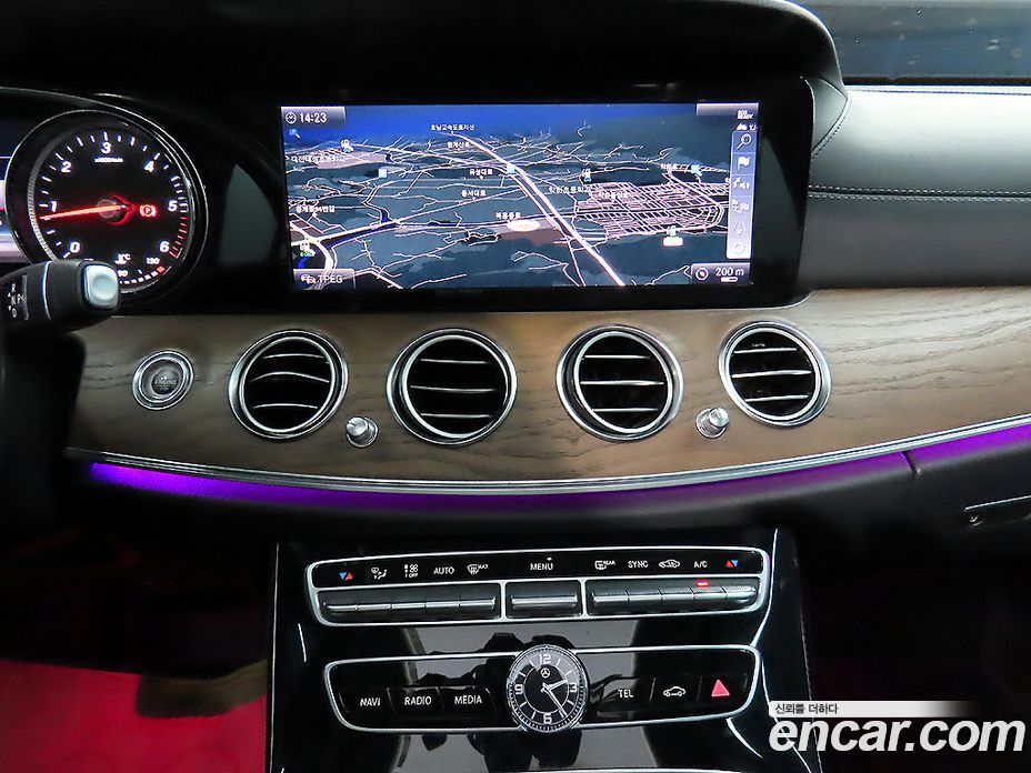 Mercedes-Benz E-Class W213 фото 17