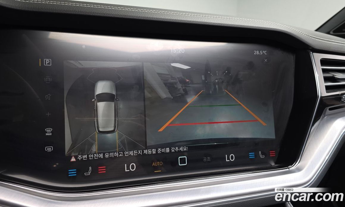 Volkswagen Touareg 3rd Gen фото 13