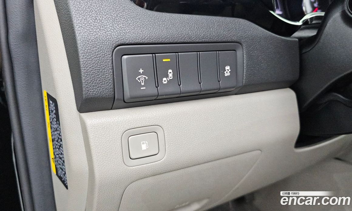 Kia Carnival 3rd Gen фото 17