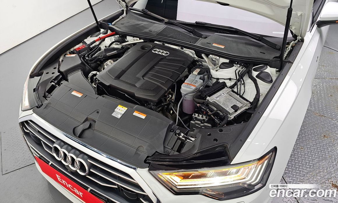 Audi A6 (C8) фото 6