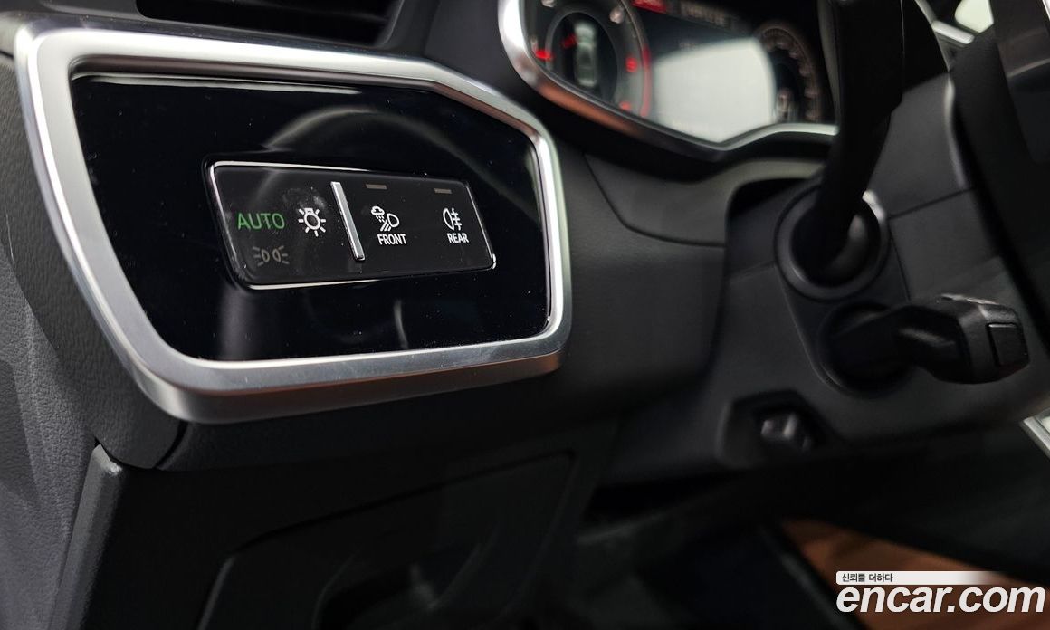 Audi A6 (C8) фото 20