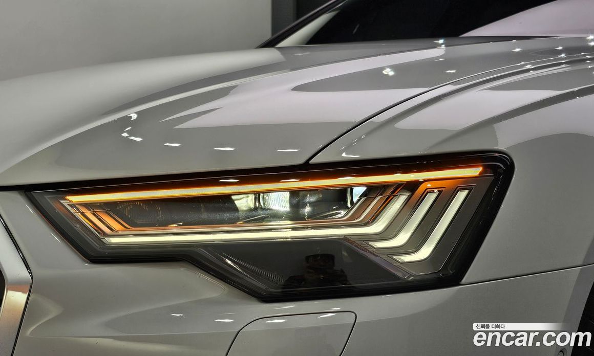 Audi A6 (C8) фото 22