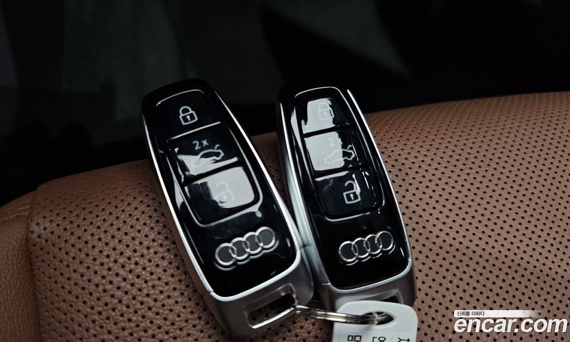 Audi A6 (C8) фото 30