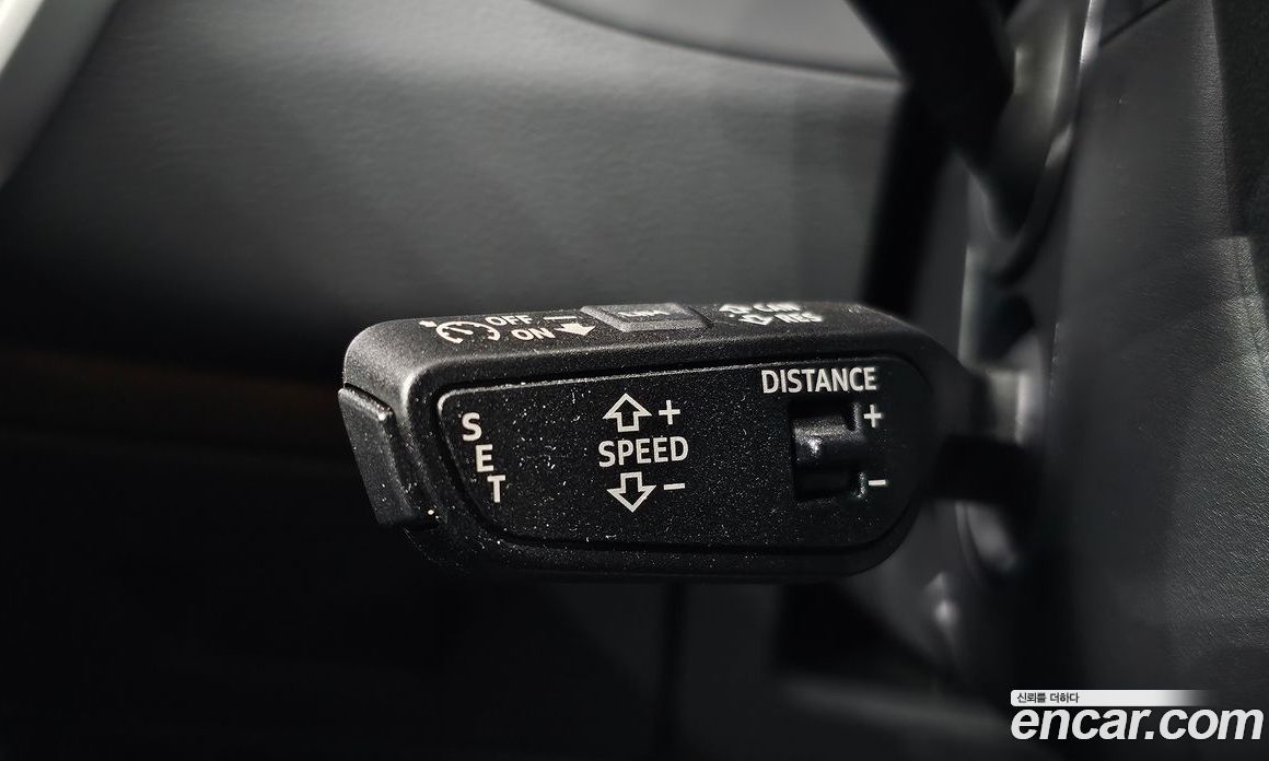 Audi A6 (C8) фото 35