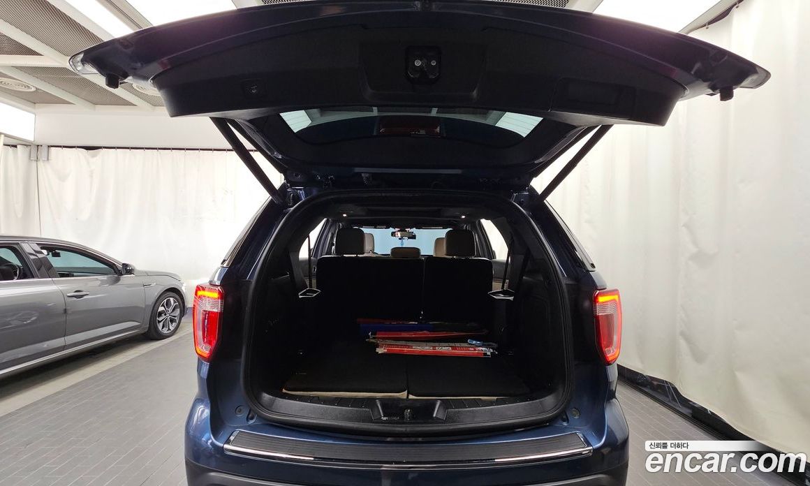 Ford Explorer 5th Gen фото 20