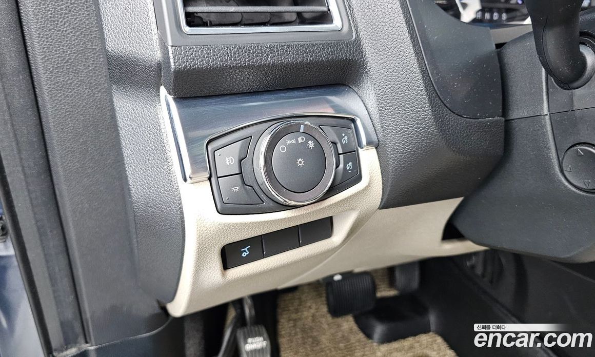 Ford Explorer 5th Gen фото 30