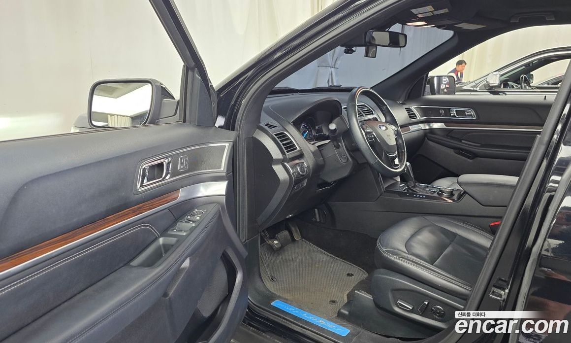 Ford Explorer 5th Gen фото 10
