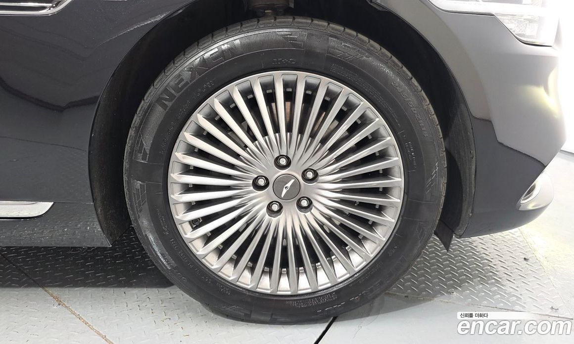 Genesis G90 фото 21