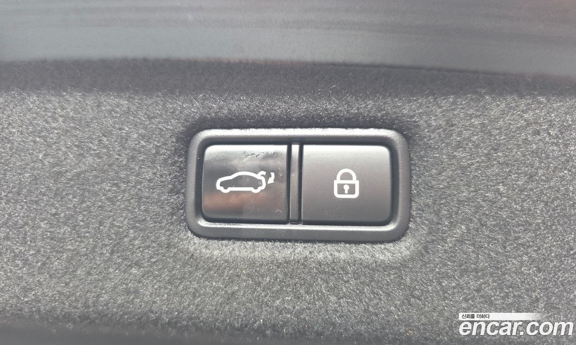 Genesis G90 фото 30