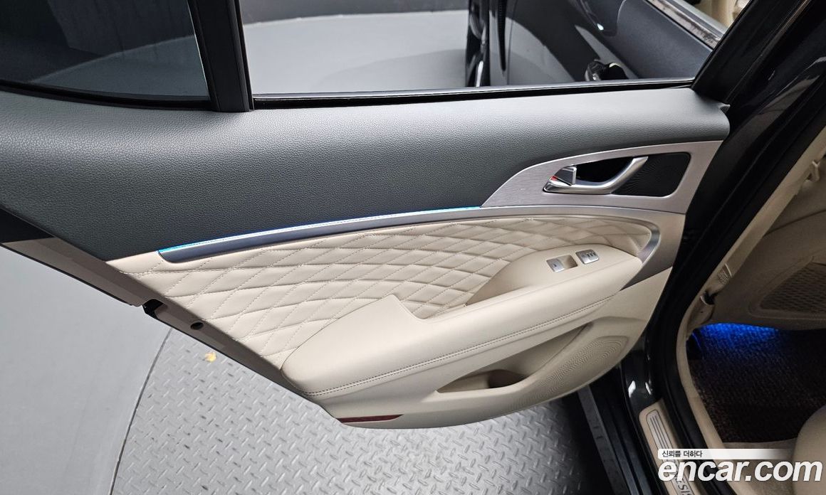 Genesis G70 фото 25