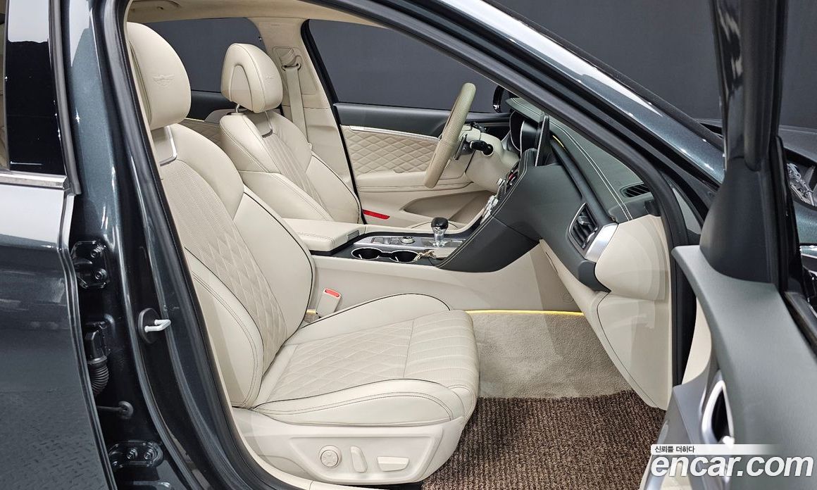 Genesis G70 фото 26