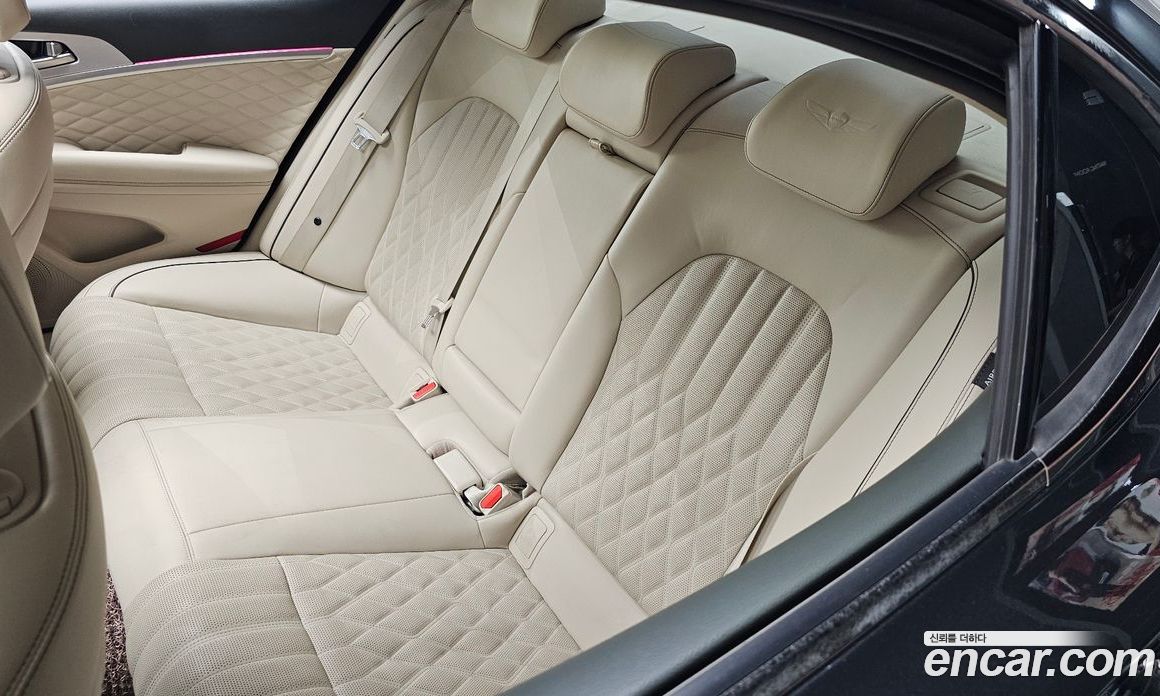 Genesis G70 фото 35