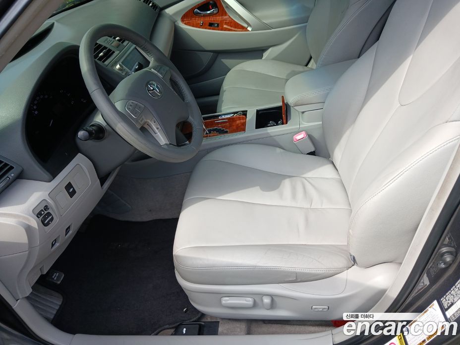Toyota Camry фото 5