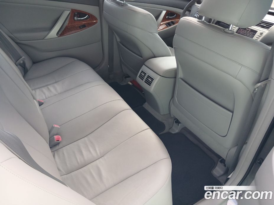 Toyota Camry фото 6