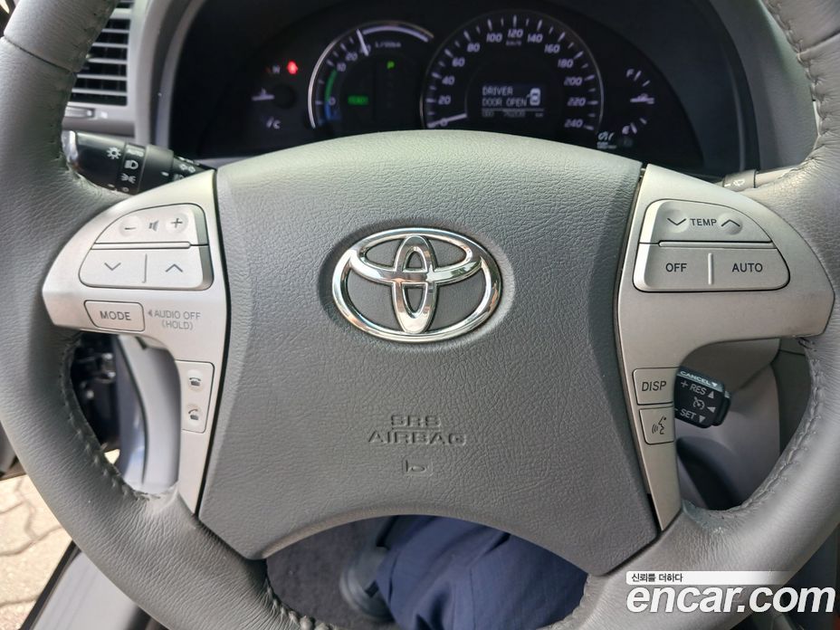 Toyota Camry фото 8