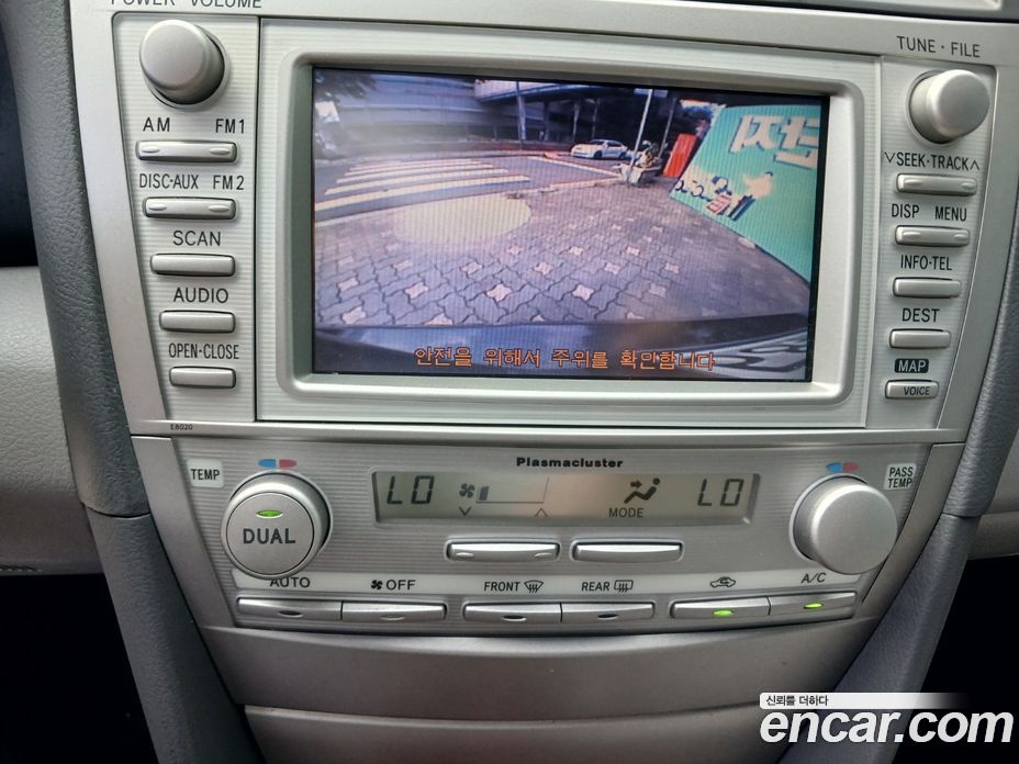 Toyota Camry фото 11
