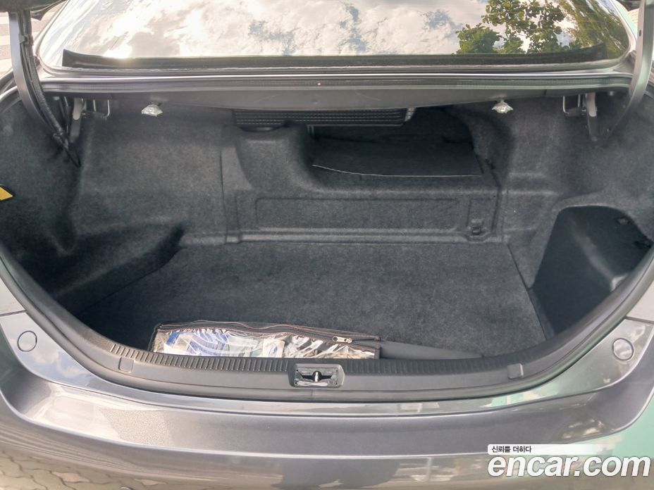 Toyota Camry фото 16