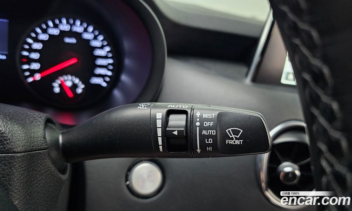 Kia Stinger фото 18