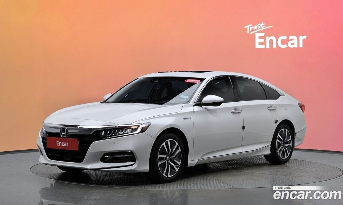 Honda Accord 10th Gen фото 21