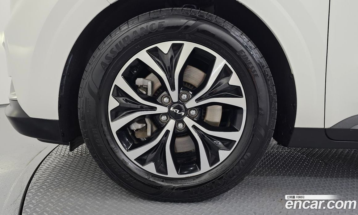 Kia Carnival 4th Gen фото 5