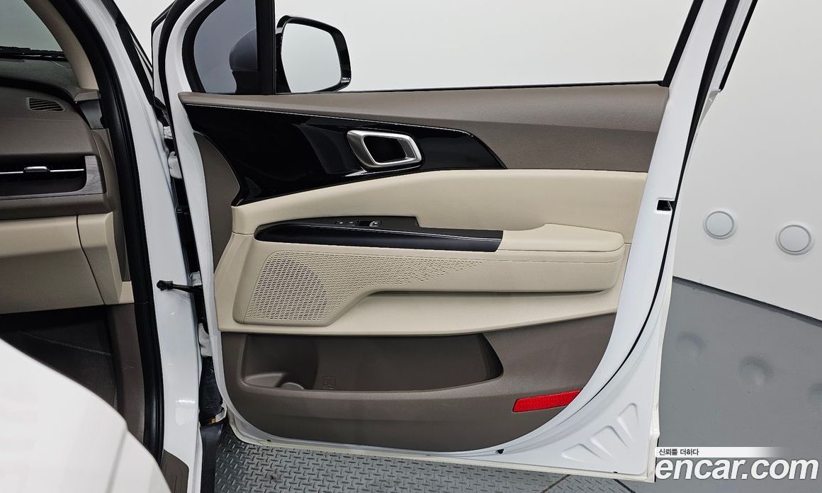 Kia Carnival 4th Gen фото 25
