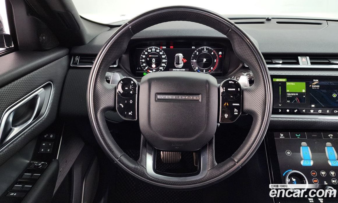 Land Rover Range Rover Velar фото 12