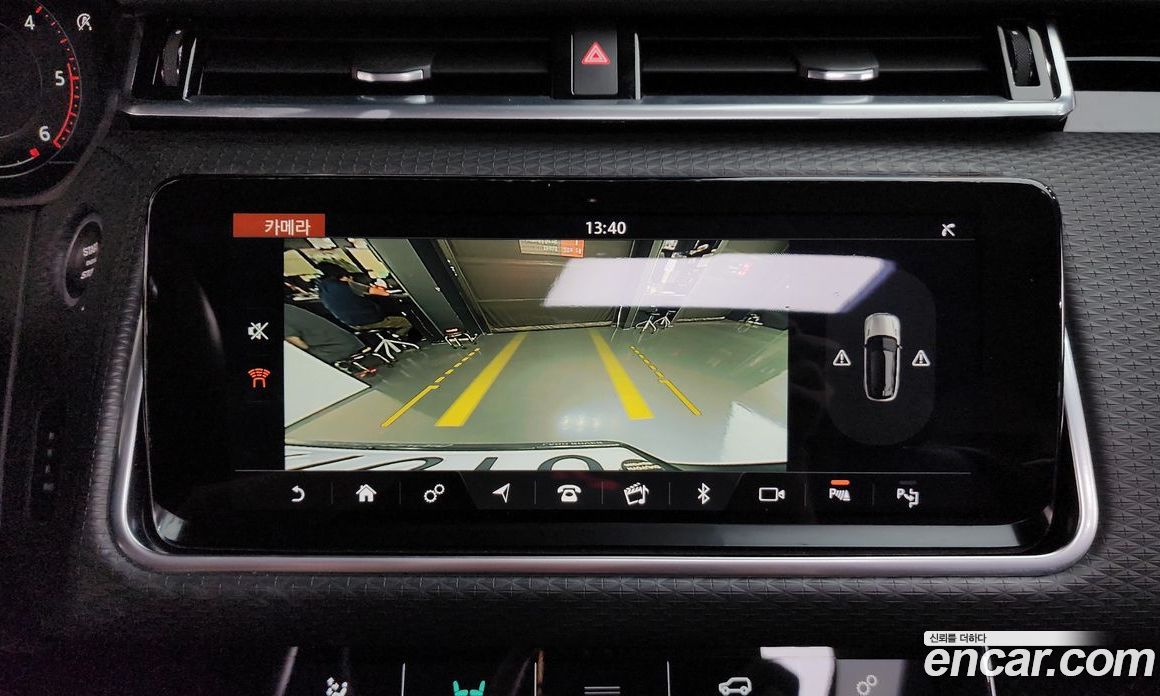 Land Rover Range Rover Velar фото 14
