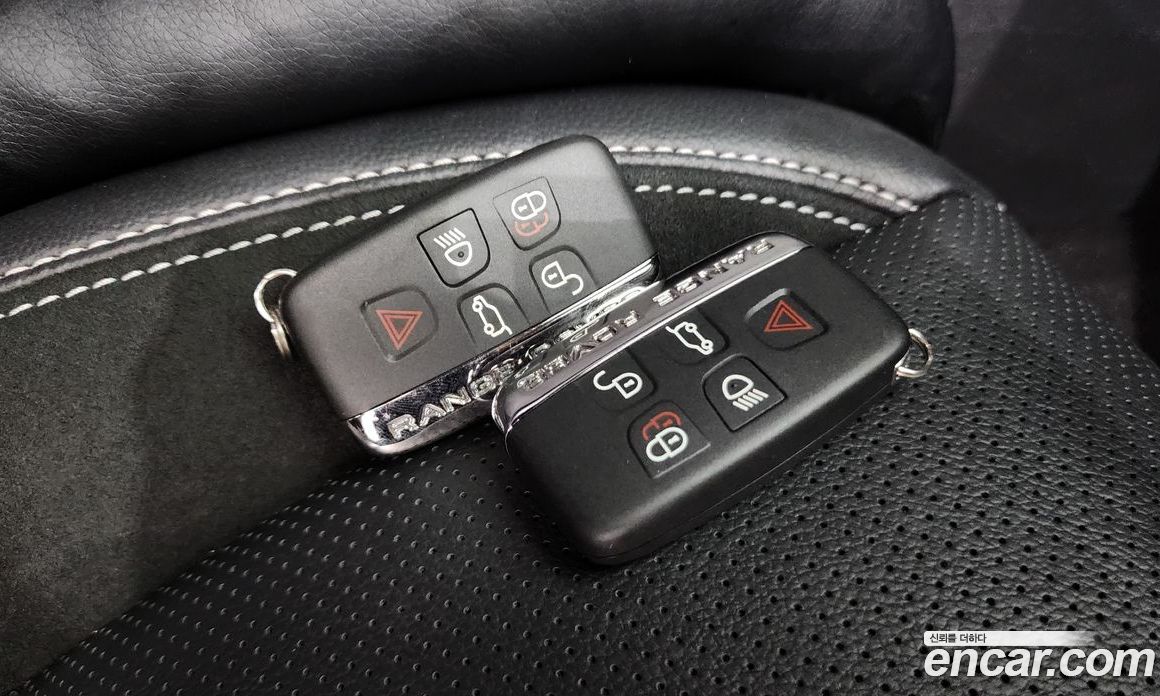 Land Rover Range Rover Velar фото 16