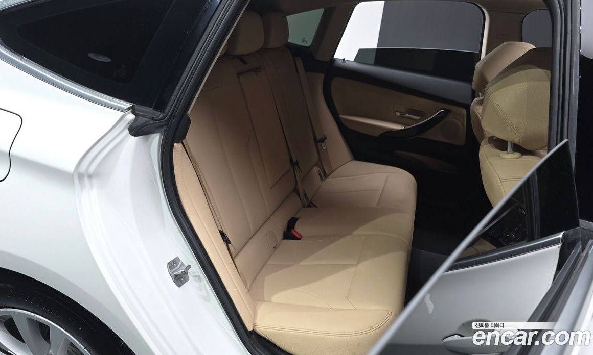 BMW Series GT (F34) фото 12