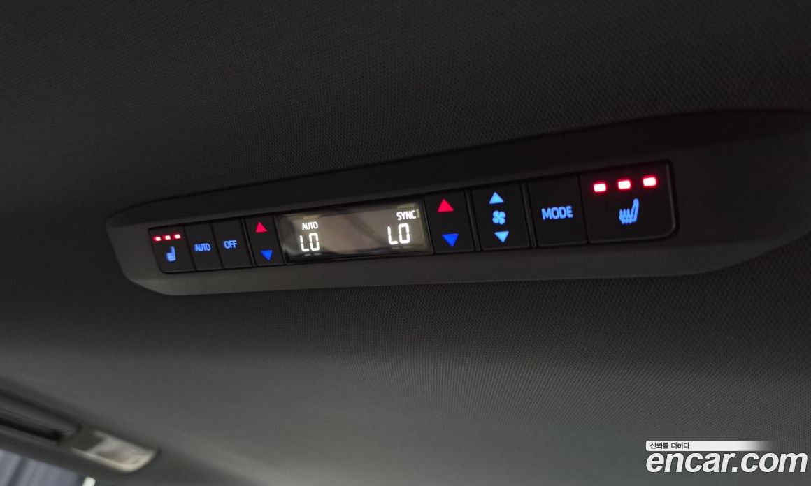 Toyota Sienna 4th Gen фото 33