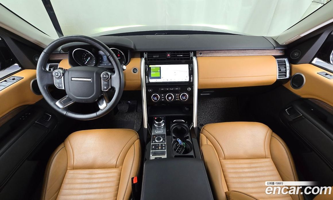Land Rover Discovery 5 фото 7