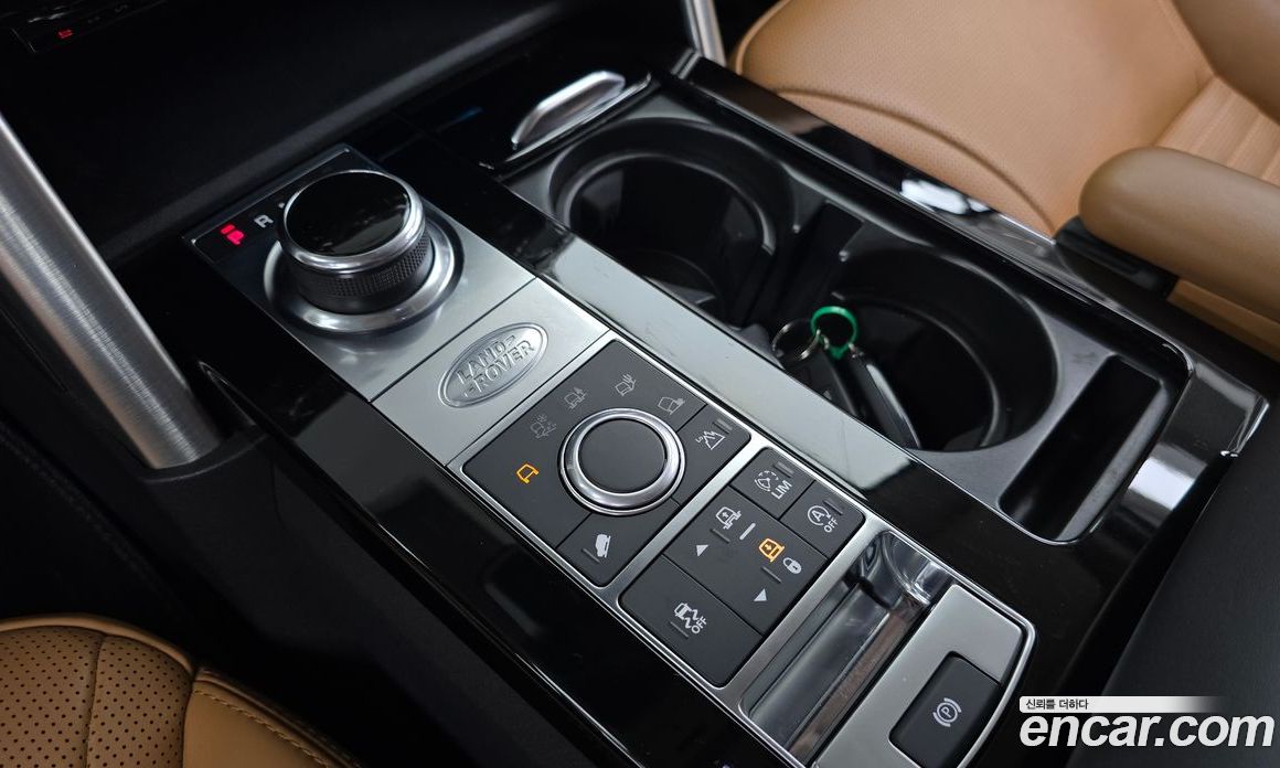 Land Rover Discovery 5 фото 9