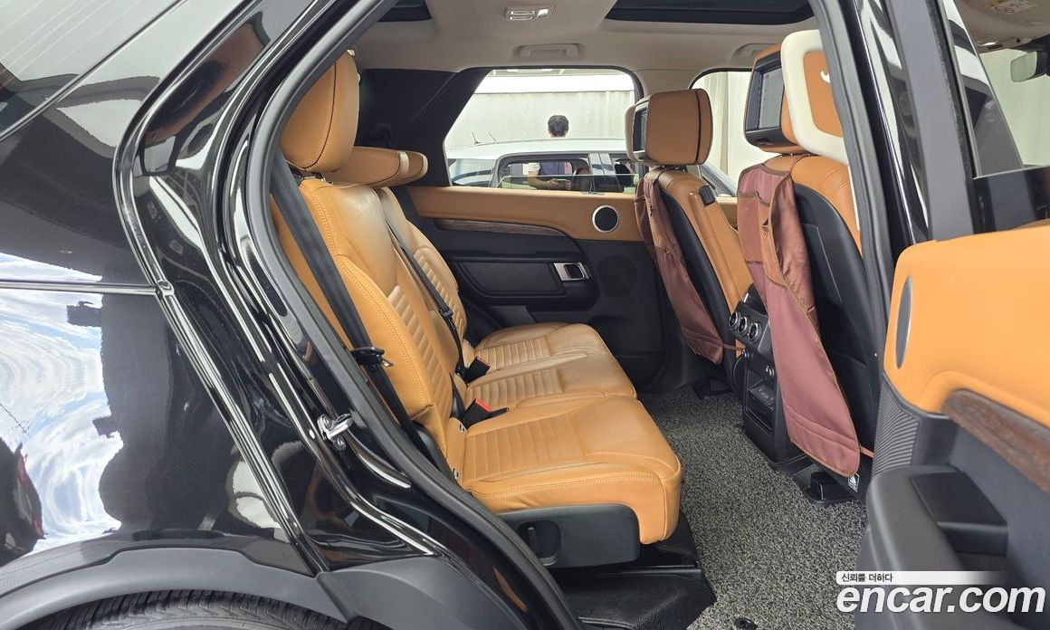Land Rover Discovery 5 фото 12