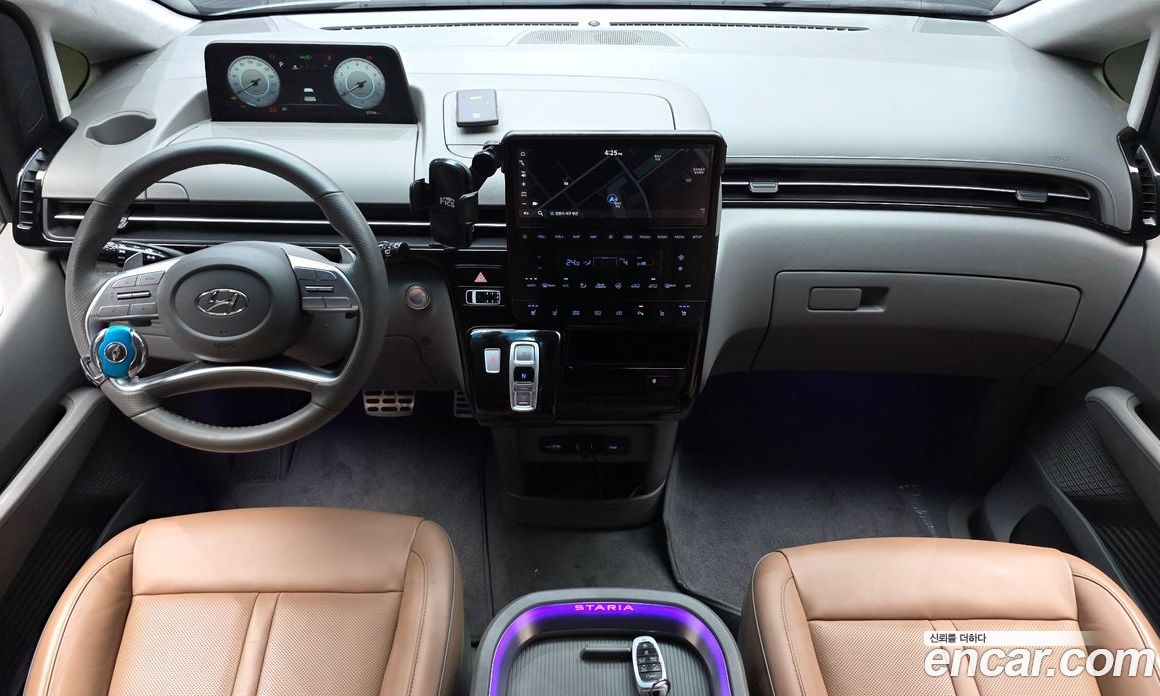 Hyundai Staria фото 7