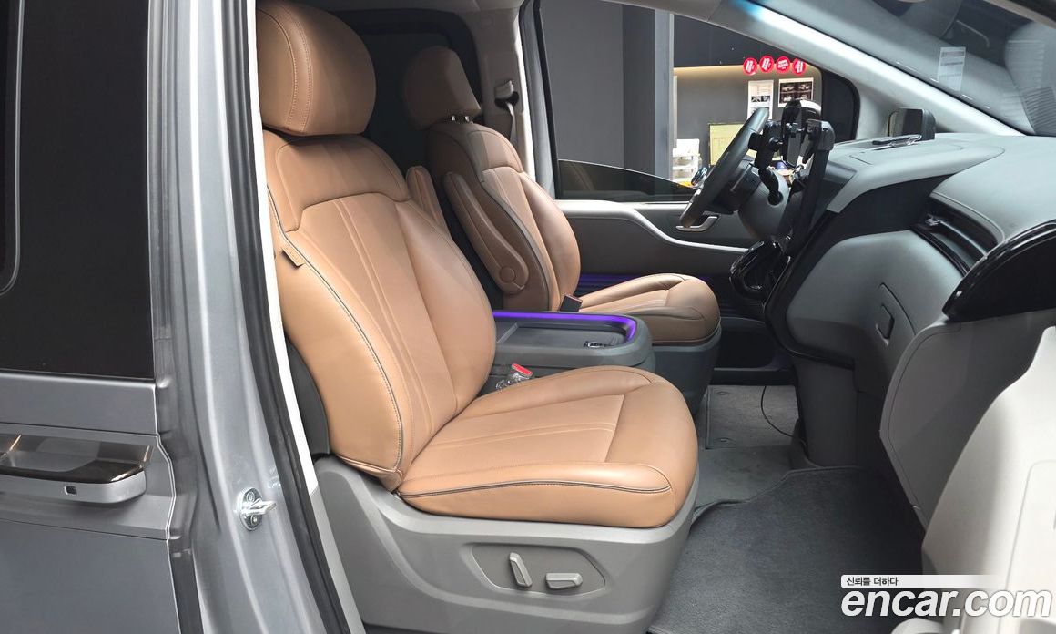 Hyundai Staria фото 11