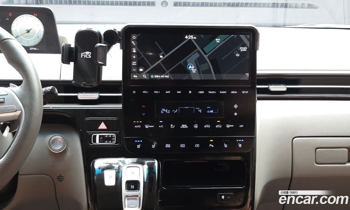 Hyundai Staria фото 15