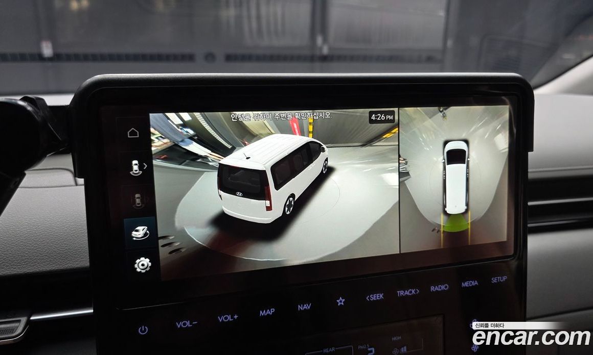 Hyundai Staria фото 16